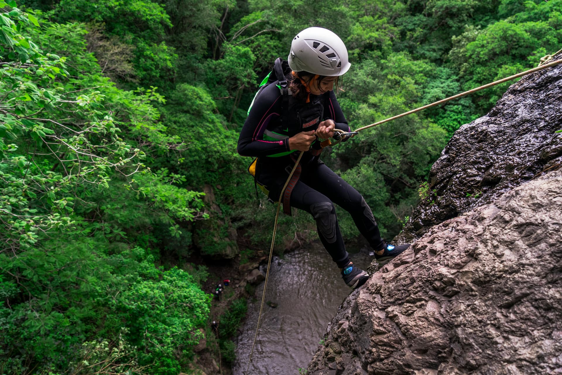Rappel en La Peña de Valle de Bravo